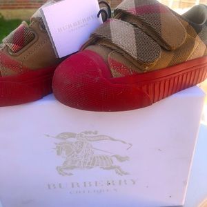 Authentic Burberry child shoes